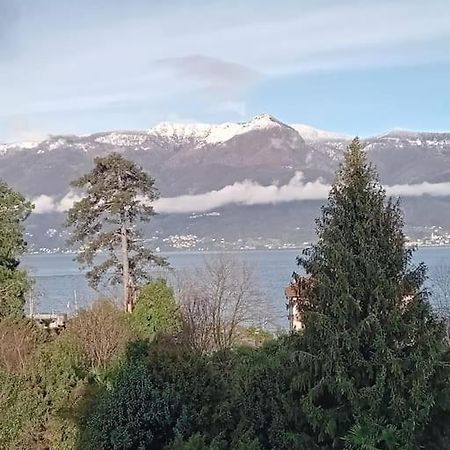 Studio With Lake And Montains Views Free Parking Луїно Екстер'єр фото